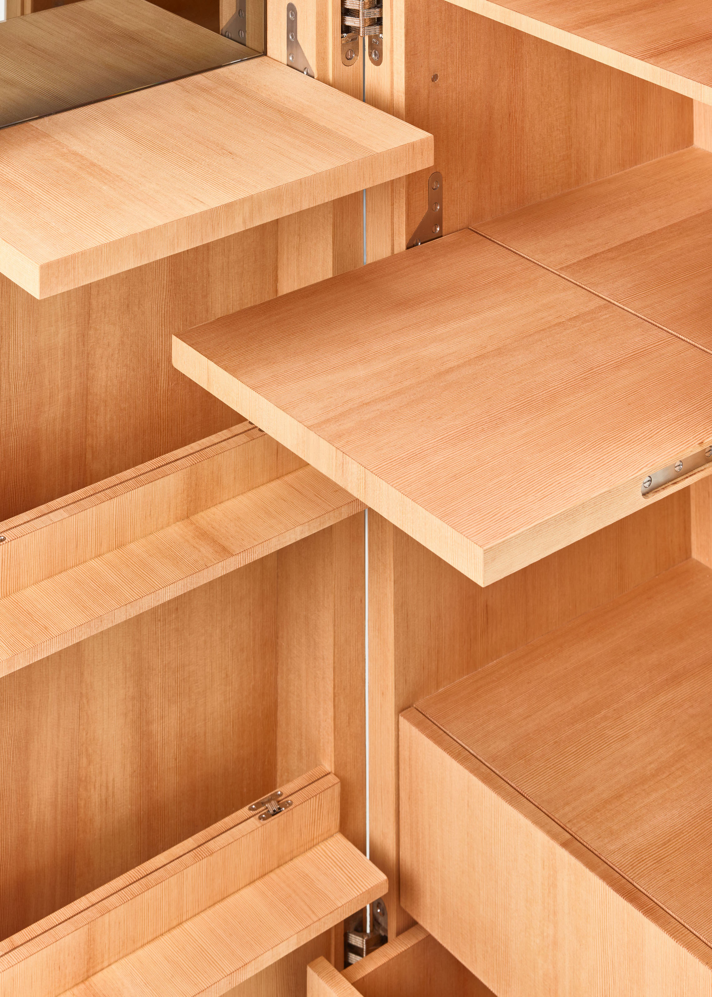 WARD Column Closet 003 Photo Mathijs Labadie web
