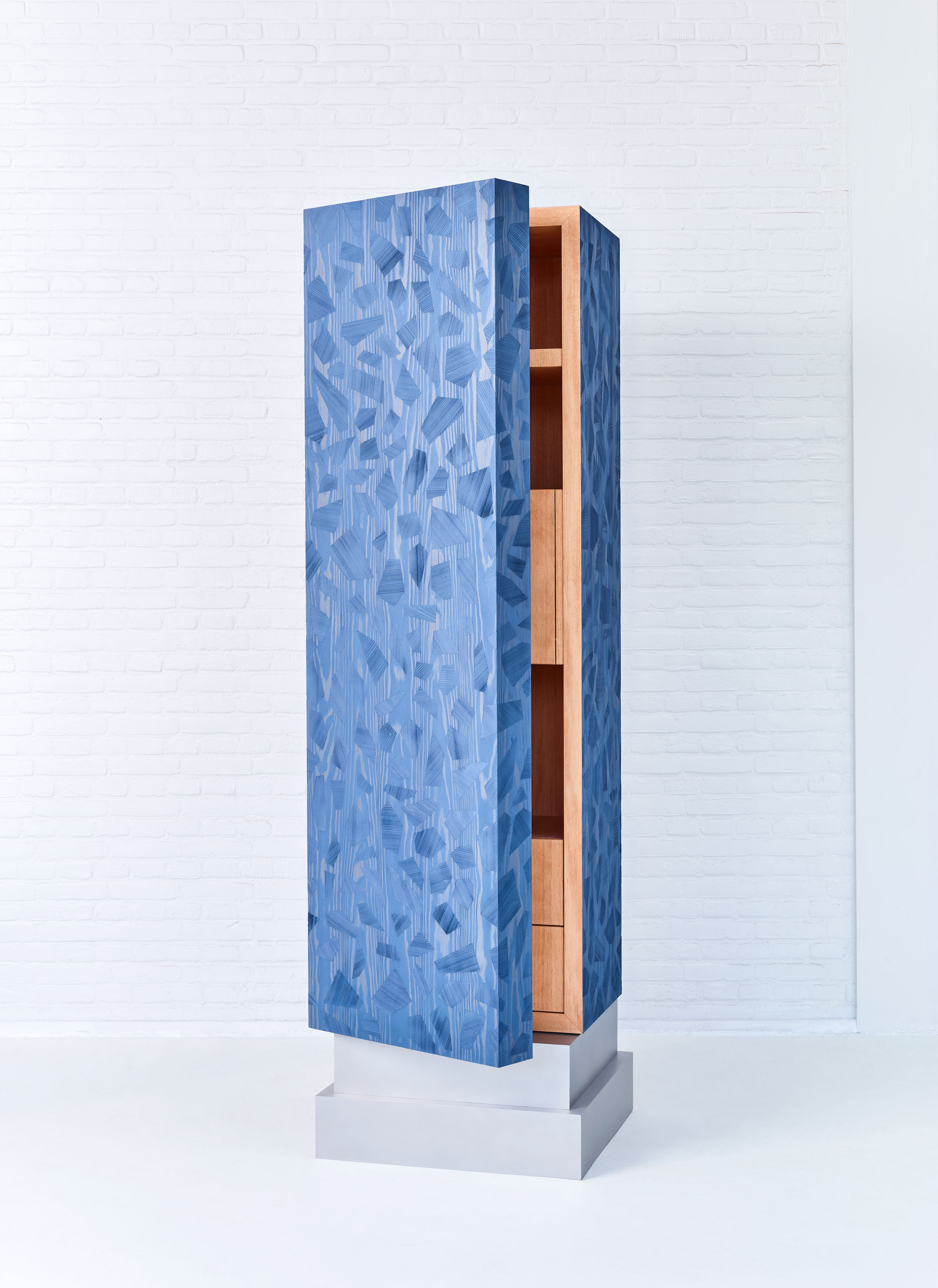 WARD Column Closet 004 Photo Mathijs Labadie